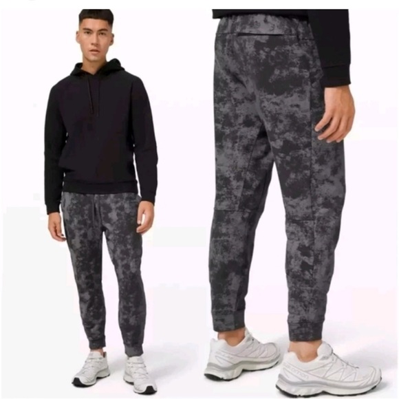 lululemon athletica Men’s Black Patterned Joggers